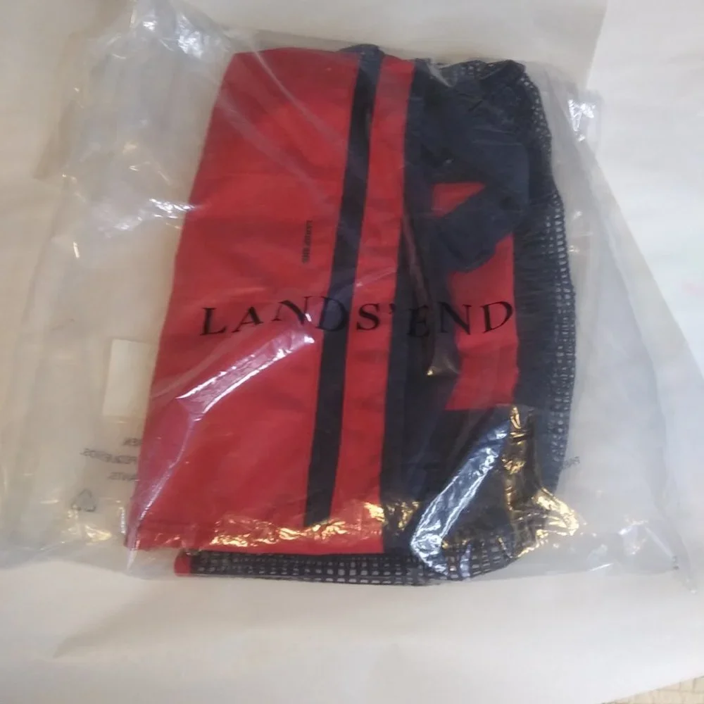 NWOT Lands End Kids rich red mesh beach bag